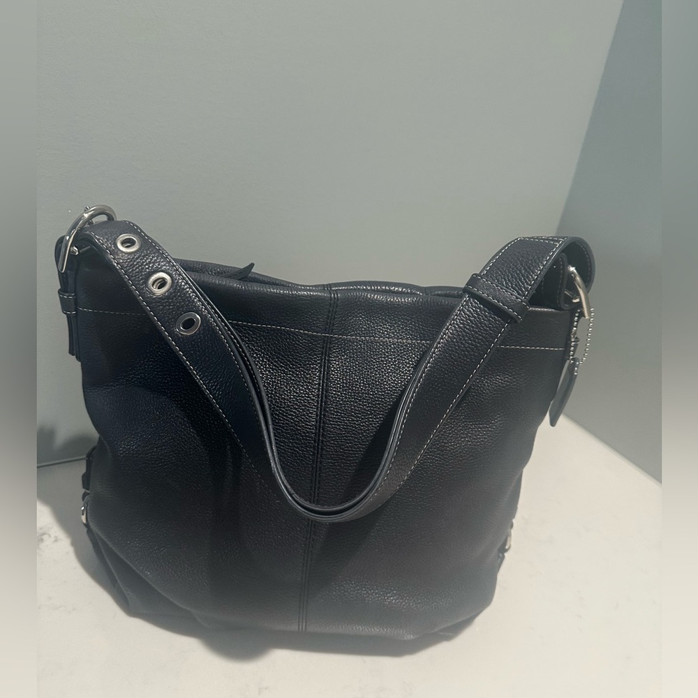 Coach Vintage Black Leather Duffle Hobo Bag - Picture 2 of 14
